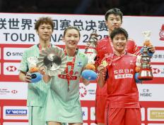 开云体育APP下载-（体育）羽毛(máo)球——世巡赛总决赛：冯彦哲/黄东萍夺得(dé)混双冠军