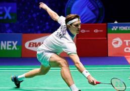 kaiyun-法国羽毛球公开賽(sài)男單(dān)比賽(sài)，安賽(sài)龙对阵马来西亚選(xuǎn)手梁峻豪，比賽(sài)激烈精彩，安賽(sài)龙展现出强大(dà)实力和冷静应对能力