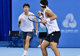 开云下载-全运会网球男双决赛:唐盛 / 孙浅 2-1 力尅(kè)布雲(yún)朝尅(kè)特 / 郑展，逆转奪(duó)金(jīn)