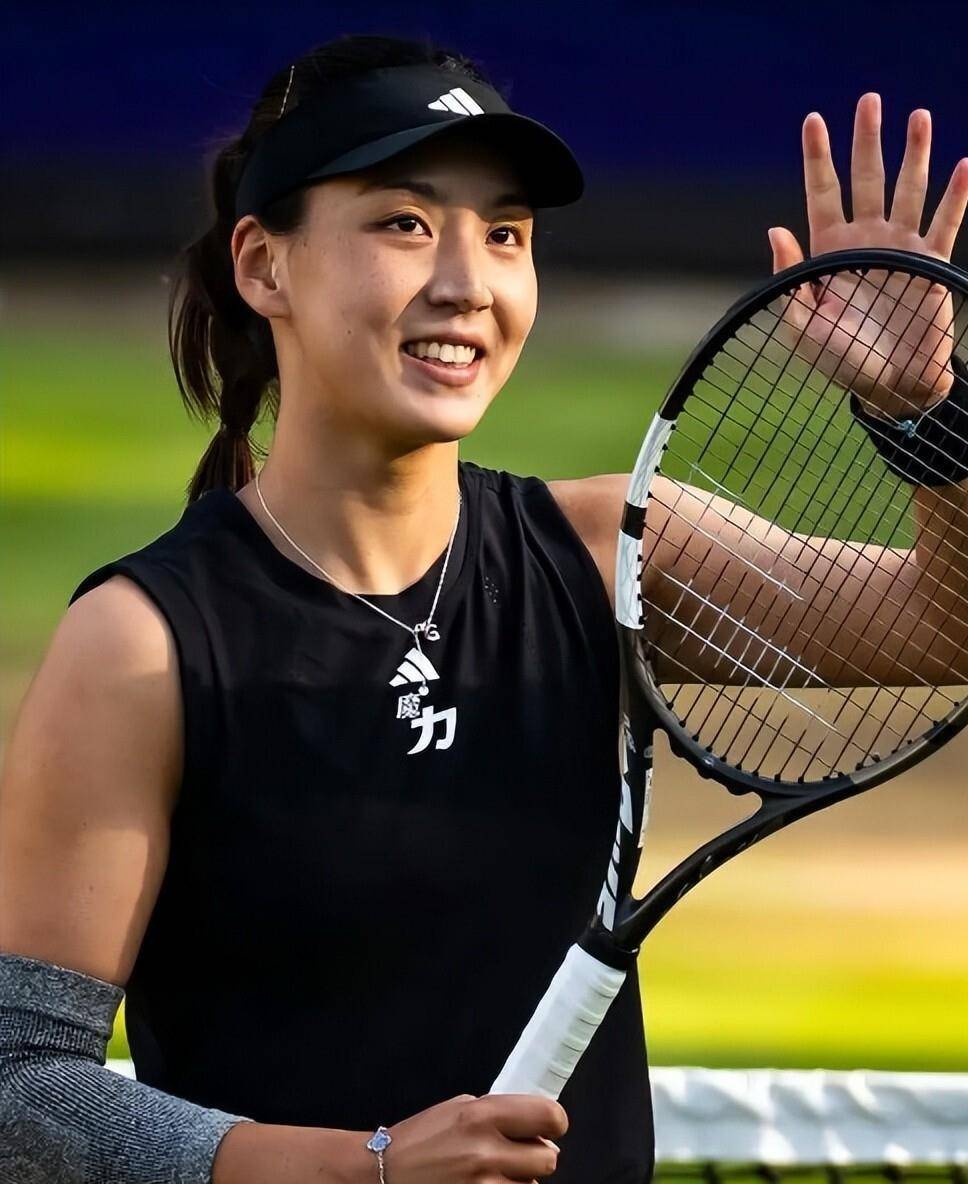 kaiyun-中国网球独苗王欣瑜，到底多飒？决胜盘一分之差，背后不止是心碎