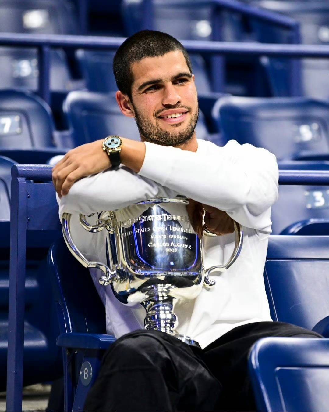 开云-阿(ā)尔卡拉斯因(yīn)伤退出戴维斯杯