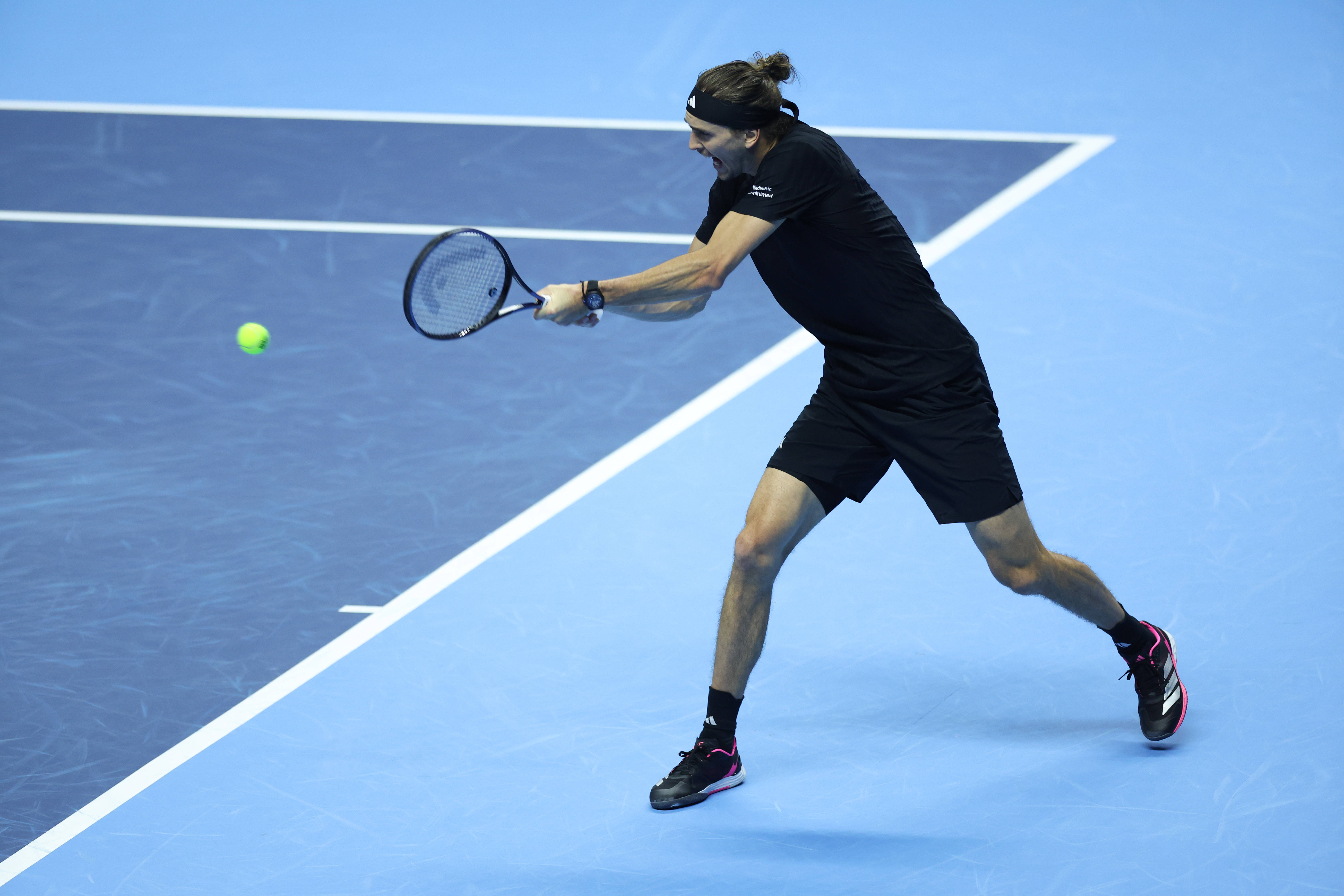 kaiyun-（体育(yù)）网球——ATP年终总决赛：奥热-阿(ā)利亞(yà)西姆胜兹韦列夫