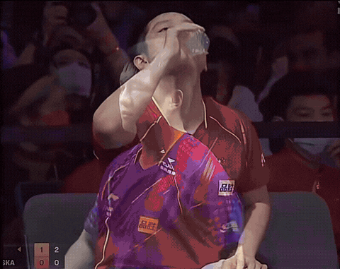 开云平台-知(zhī)行合一 谁是樊振東(dōng)最好的场外指導(dǎo) 樊振東(dōng)除了指導(dǎo)队友还指導(dǎo)小胖