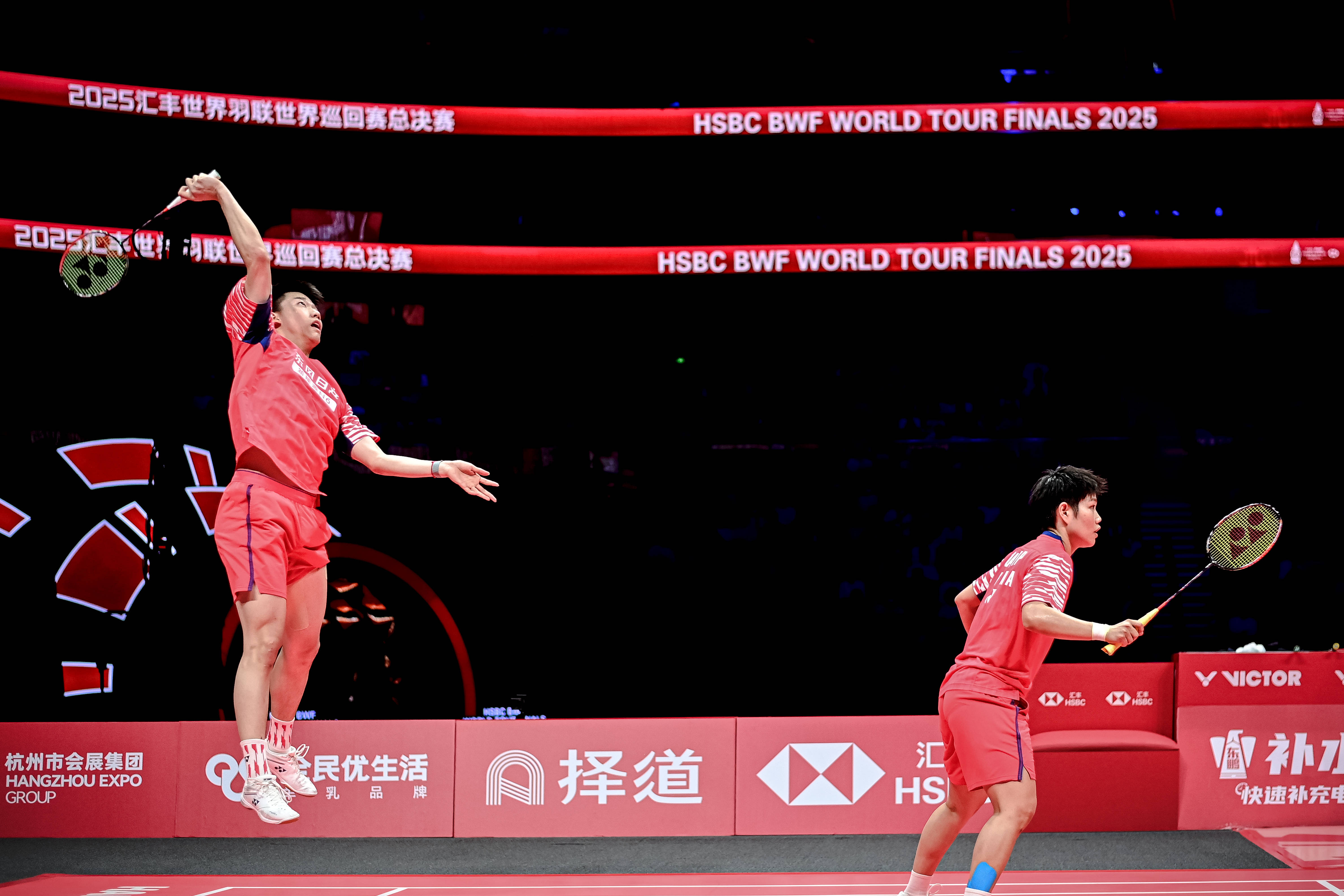 开云体育APP下载-（体育）羽毛(máo)球——世巡赛总决赛：冯彦哲/黄东萍夺得(dé)混双冠军