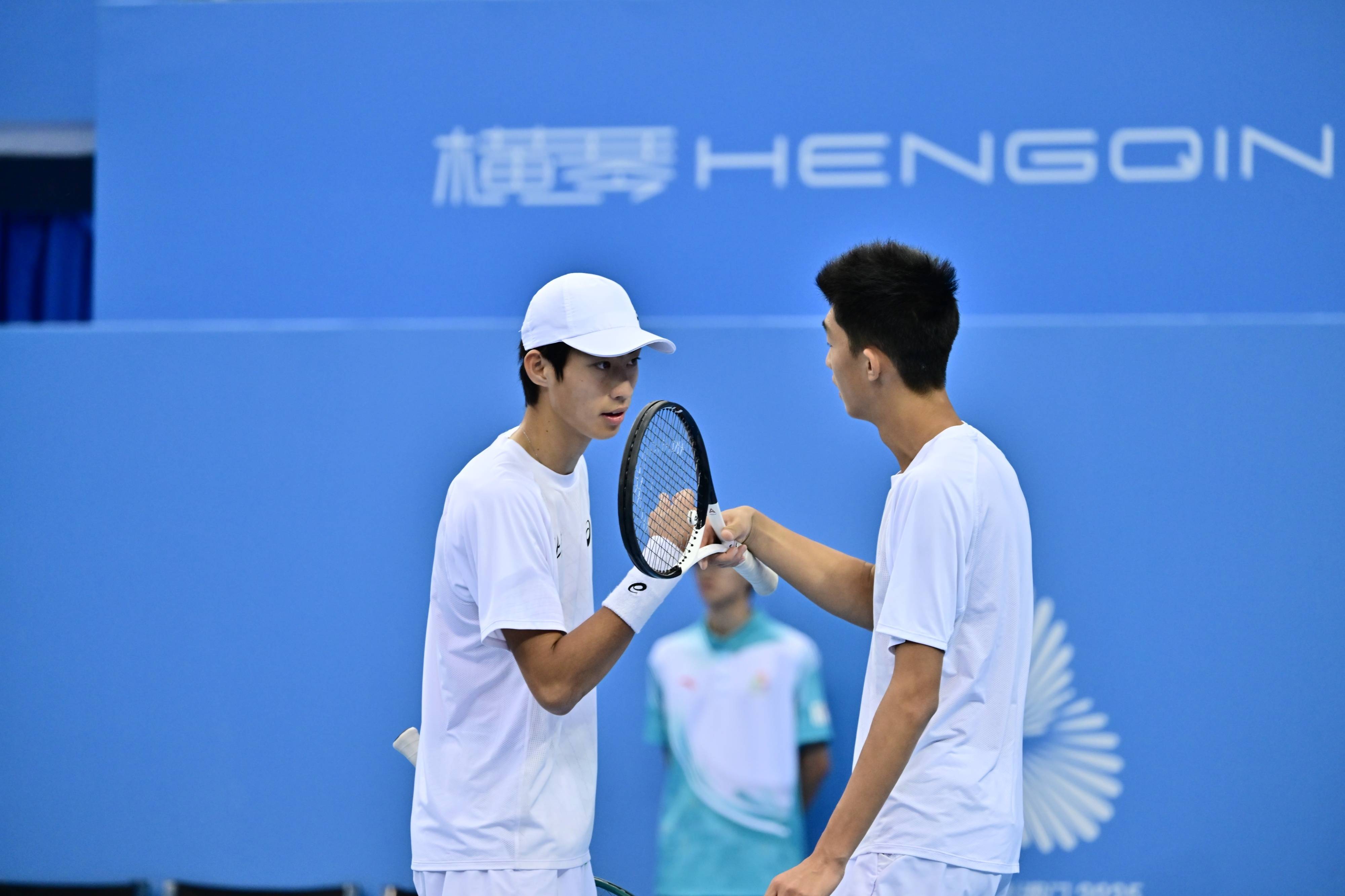 kaiyun-北京队上演“抢十”逆转，险胜江苏队獲(huò)网球男子(zi)团体冠(guān)军