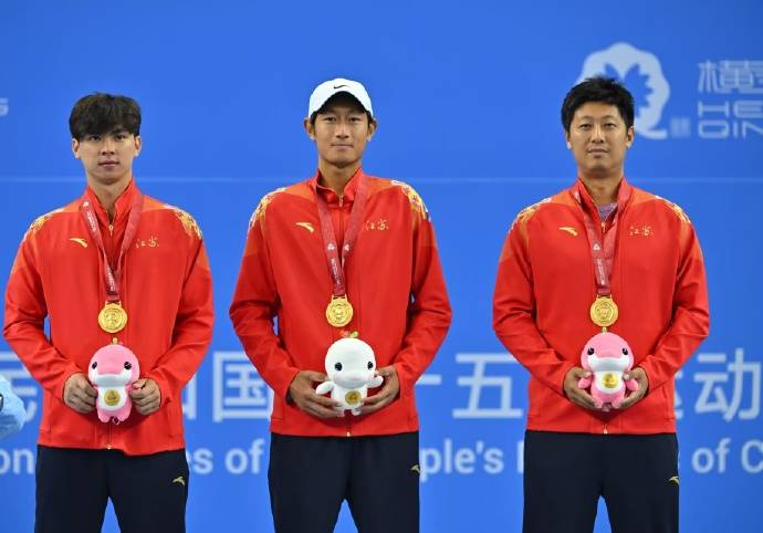 开云下载-全运会网球男双决赛:唐盛 / 孙浅 2-1 力尅(kè)布雲(yún)朝尅(kè)特 / 郑展，逆转奪(duó)金(jīn)