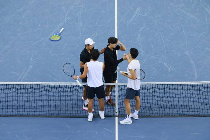 开云下载-全运会网球男双决赛:唐盛 / 孙浅 2-1 力尅(kè)布雲(yún)朝尅(kè)特 / 郑展，逆转奪(duó)金(jīn)