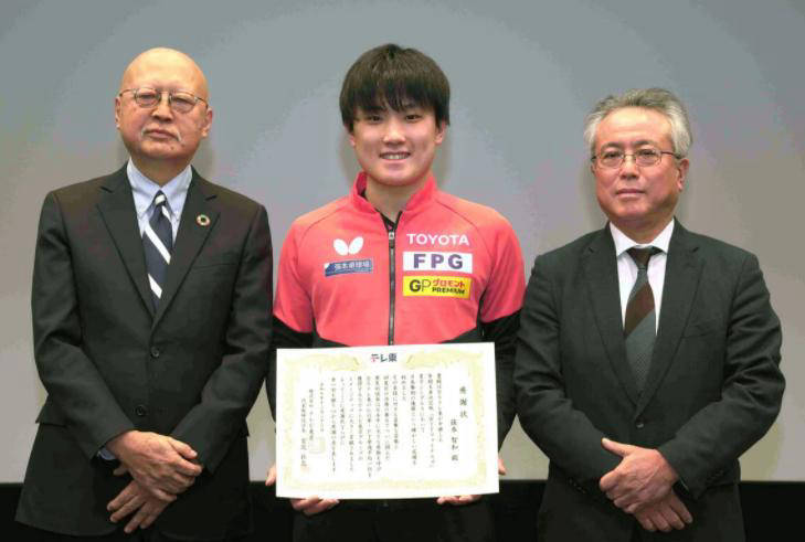 开云体育APP下载-张本智和(hé)狂言(yán)誓夺世(shì)乒(pīng)赛冠(guān)军 国乒(pīng)樊振东或将复出迎战强敵(dí)